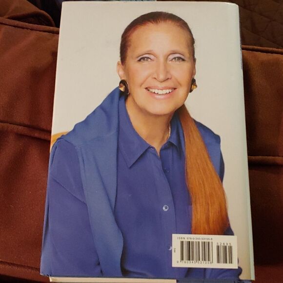 Danielle steel BLUE   - Picture 2 of 2